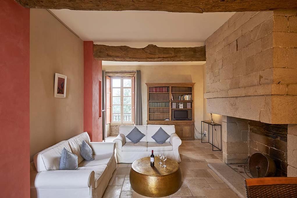 Gite Le Logis - Manoir Le Plessix Madeuc Corseul Екстер'єр фото