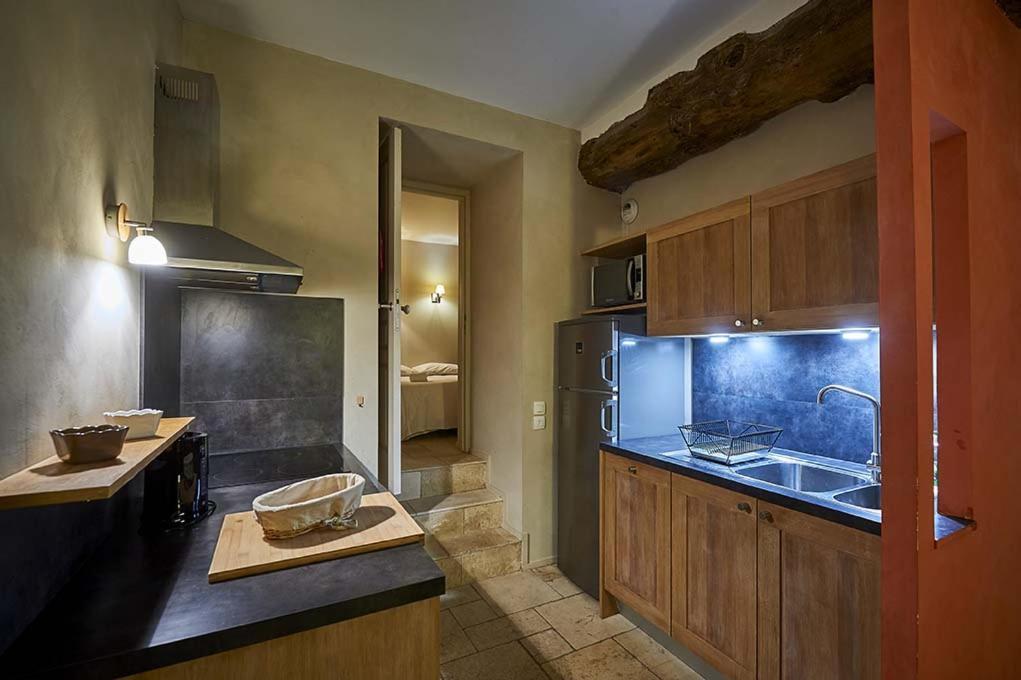 Gite Le Logis - Manoir Le Plessix Madeuc Corseul Екстер'єр фото